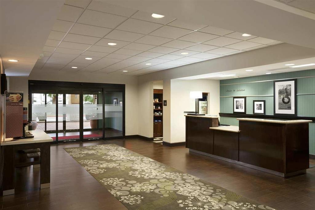 Hampton Inn & Suites Houston-Westchase Интерьер фото