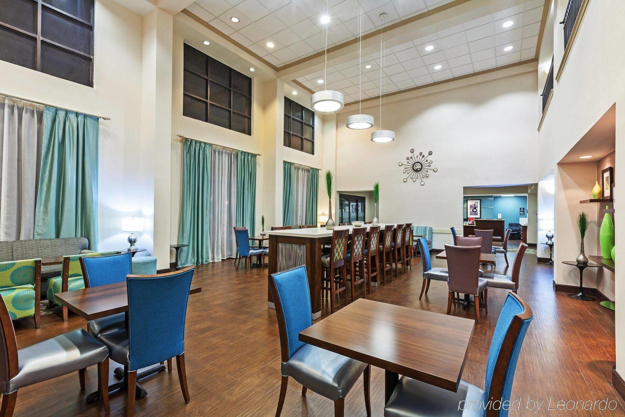 Hampton Inn & Suites Houston-Westchase Экстерьер фото