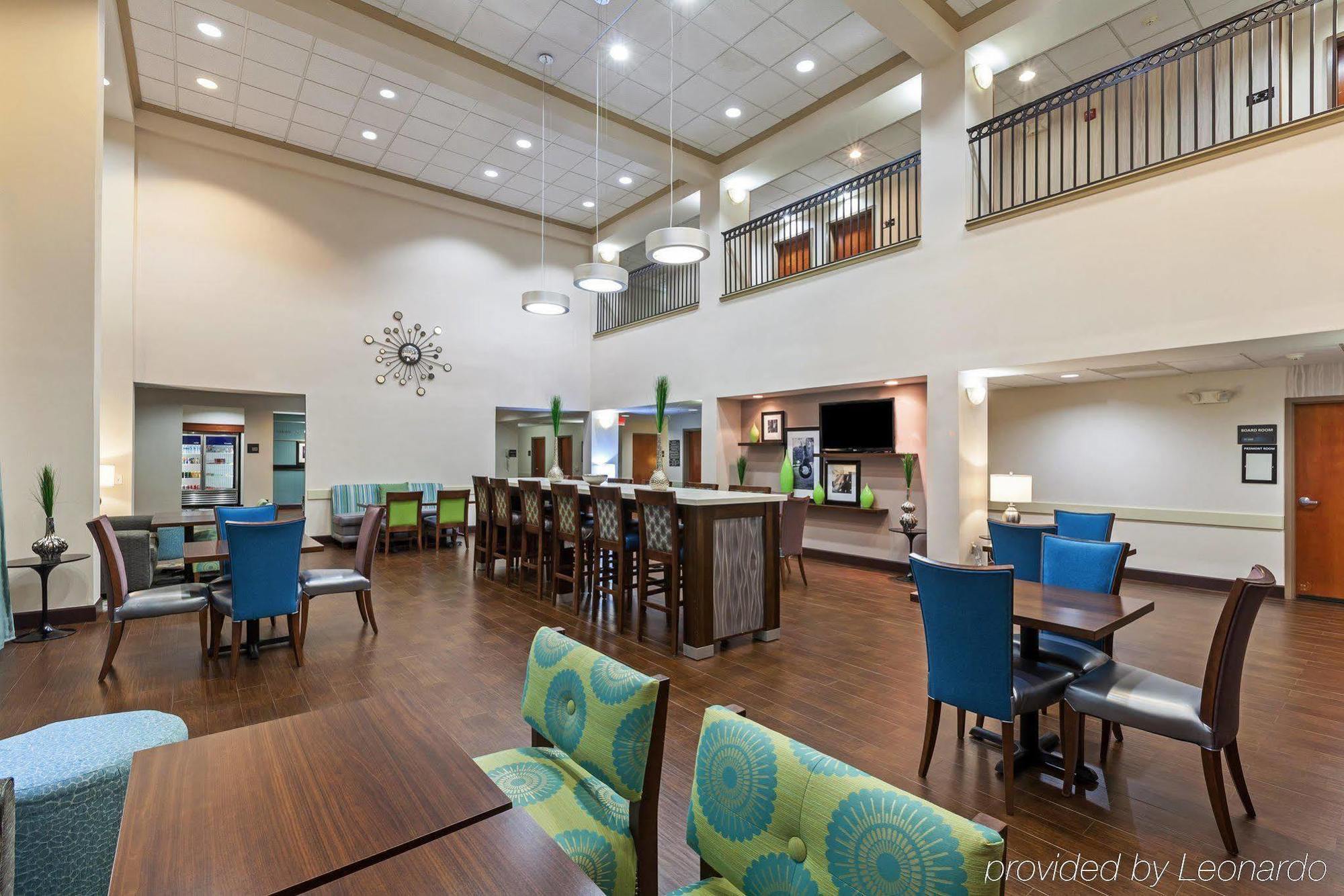 Hampton Inn & Suites Houston-Westchase Экстерьер фото