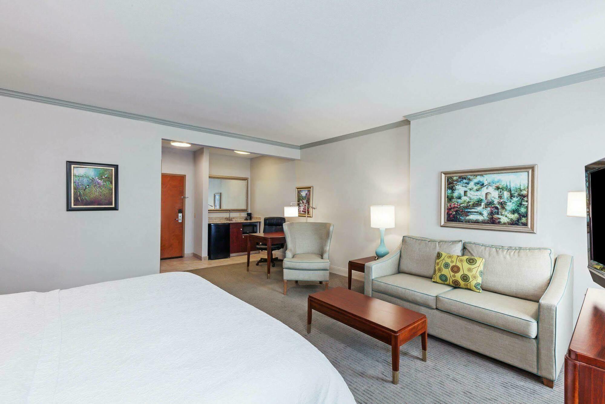 Hampton Inn & Suites Houston-Westchase Экстерьер фото